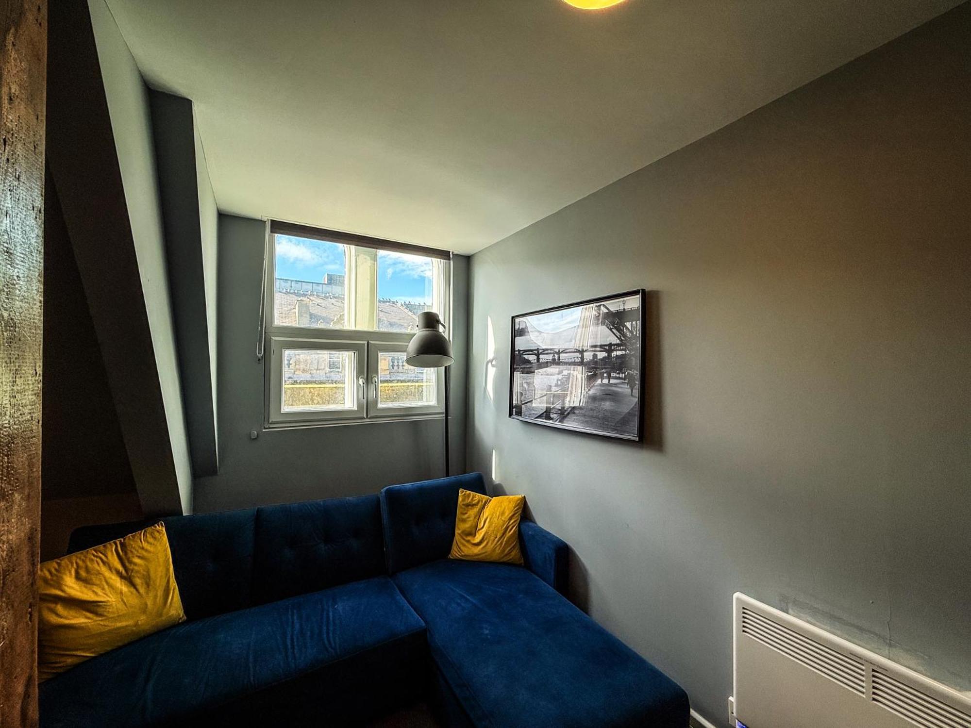 2 Bedroom Apartment In The Heart Of Newcastle - Spacious - Sleeps 7 Exterior photo