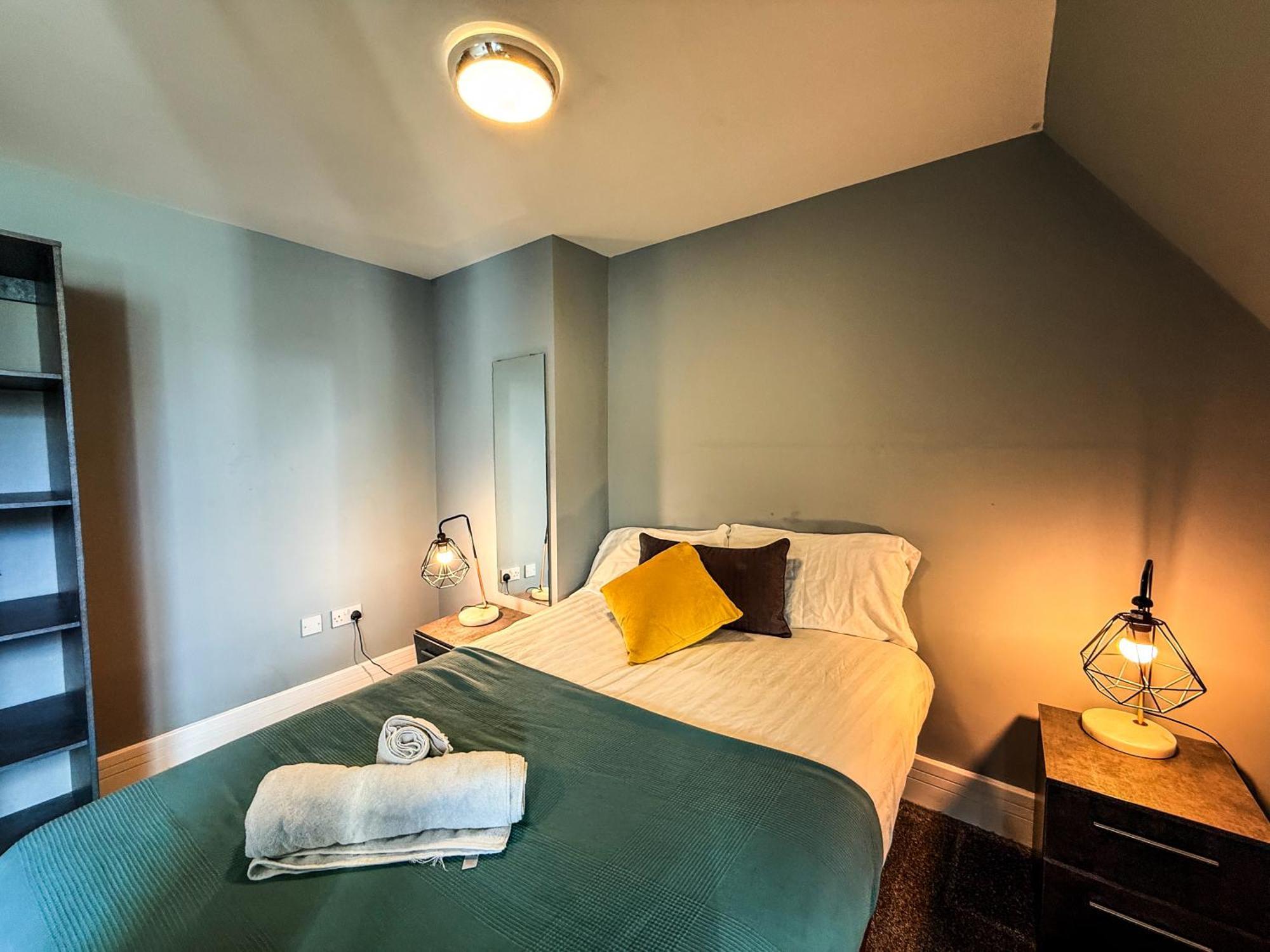 2 Bedroom Apartment In The Heart Of Newcastle - Spacious - Sleeps 7 Exterior photo