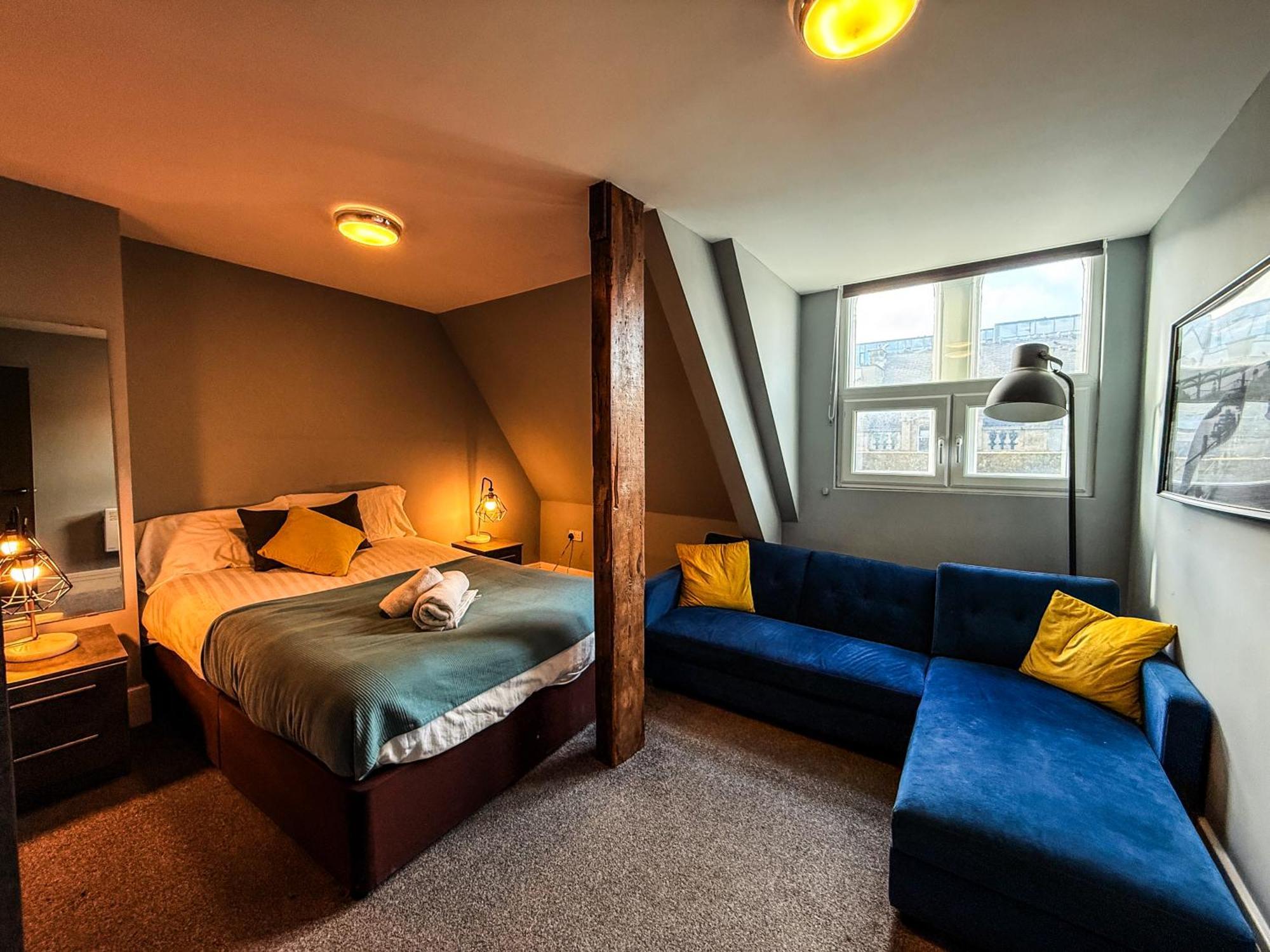 2 Bedroom Apartment In The Heart Of Newcastle - Spacious - Sleeps 7 Exterior photo